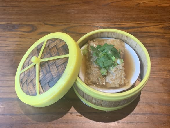 DS 11. Bean Curd Roll (2 Pcs) 鲜竹卷 (2)